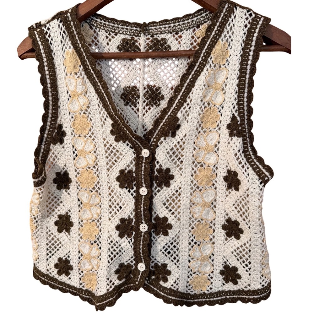 Dazy Crochet Knit Floral Vest Boho Cottagecore Button Front Brown Cream Large